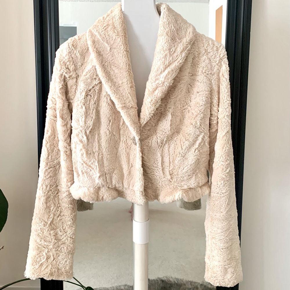 BUFFALO By David Bitton Faux Fur Cropped Jacket